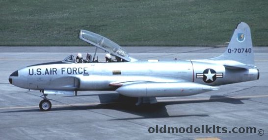 RCM 1/32 Lockheed T-33 Trainer plastic model kit